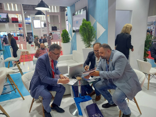 CEO of HWP and visitors at HWP' booth during Watrex Expo 2023